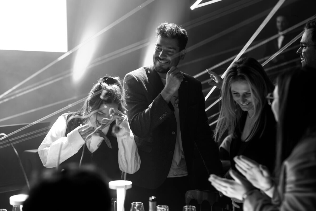 Vieren: eqip wint goud op AOTY voor Best Newcomer Agency