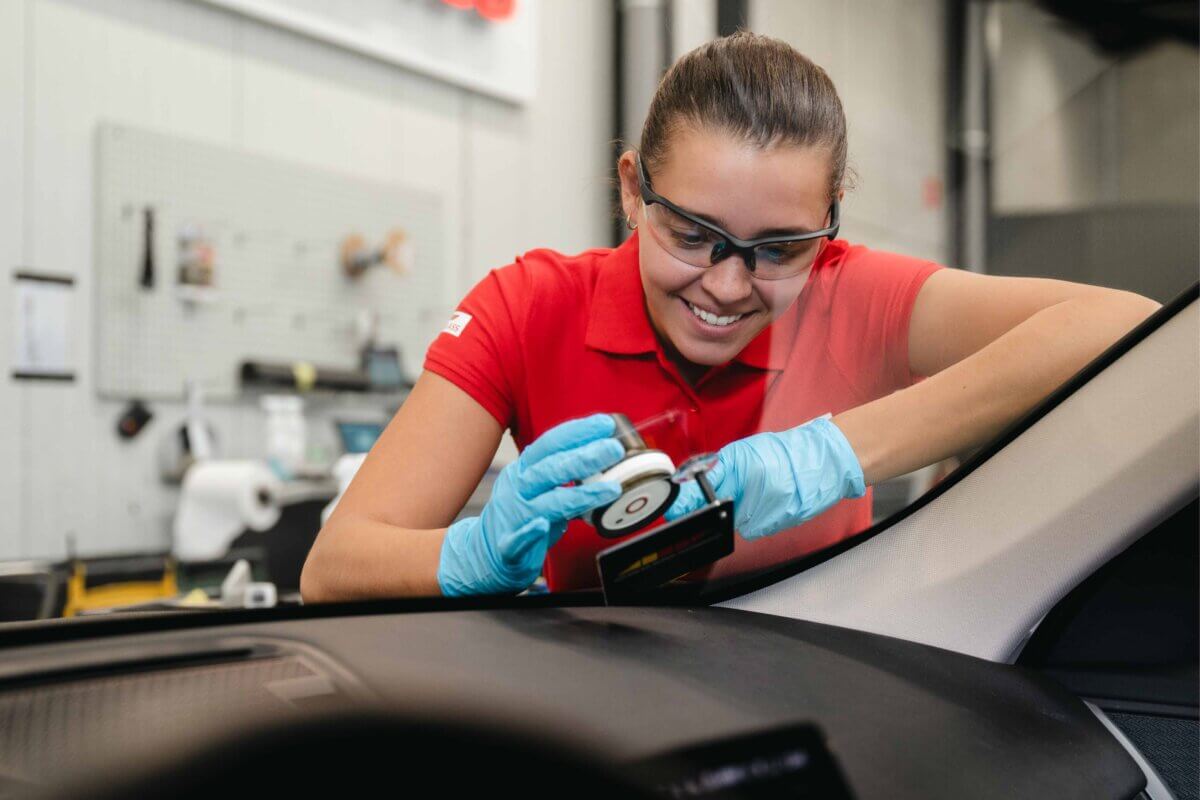 header case Carglass x eqip
